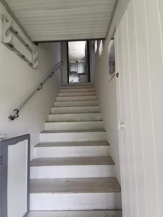 Guest House Provencal Vitrolles  Bagian luar foto