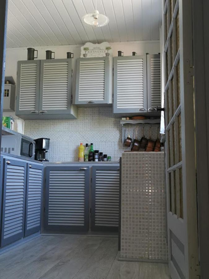 Guest House Provencal Vitrolles  Bagian luar foto