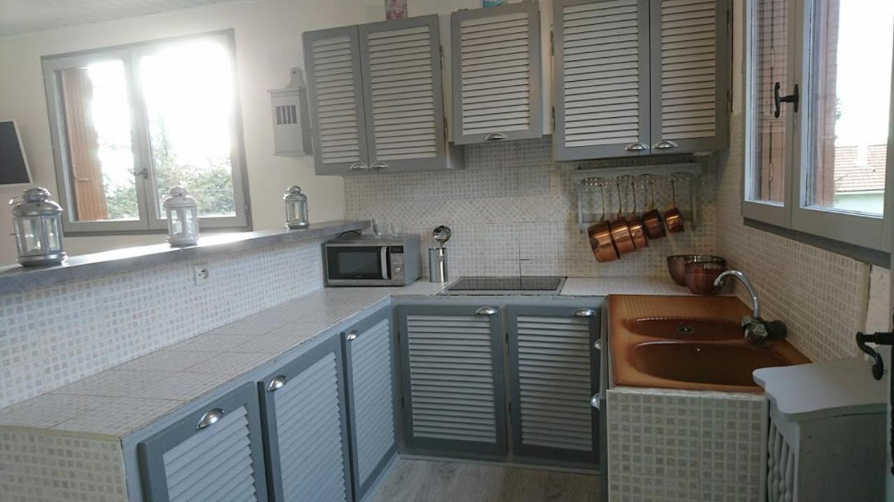 Guest House Provencal Vitrolles  Bagian luar foto